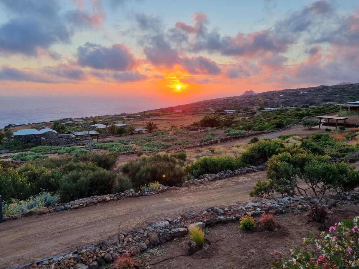 Holiday home Dammuso Il Tramonto Di Nica'