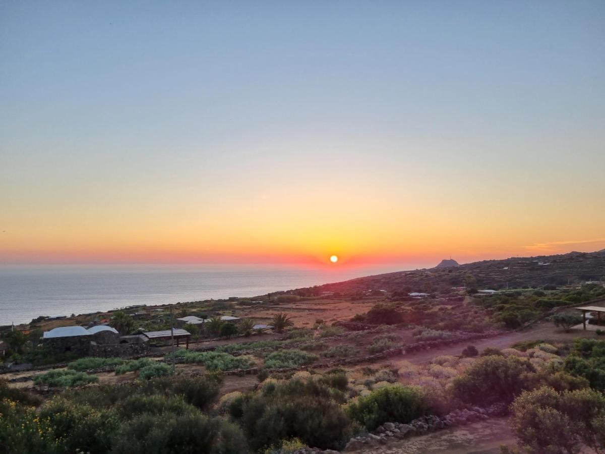 Holiday home Dammuso Il Tramonto Di Nica'