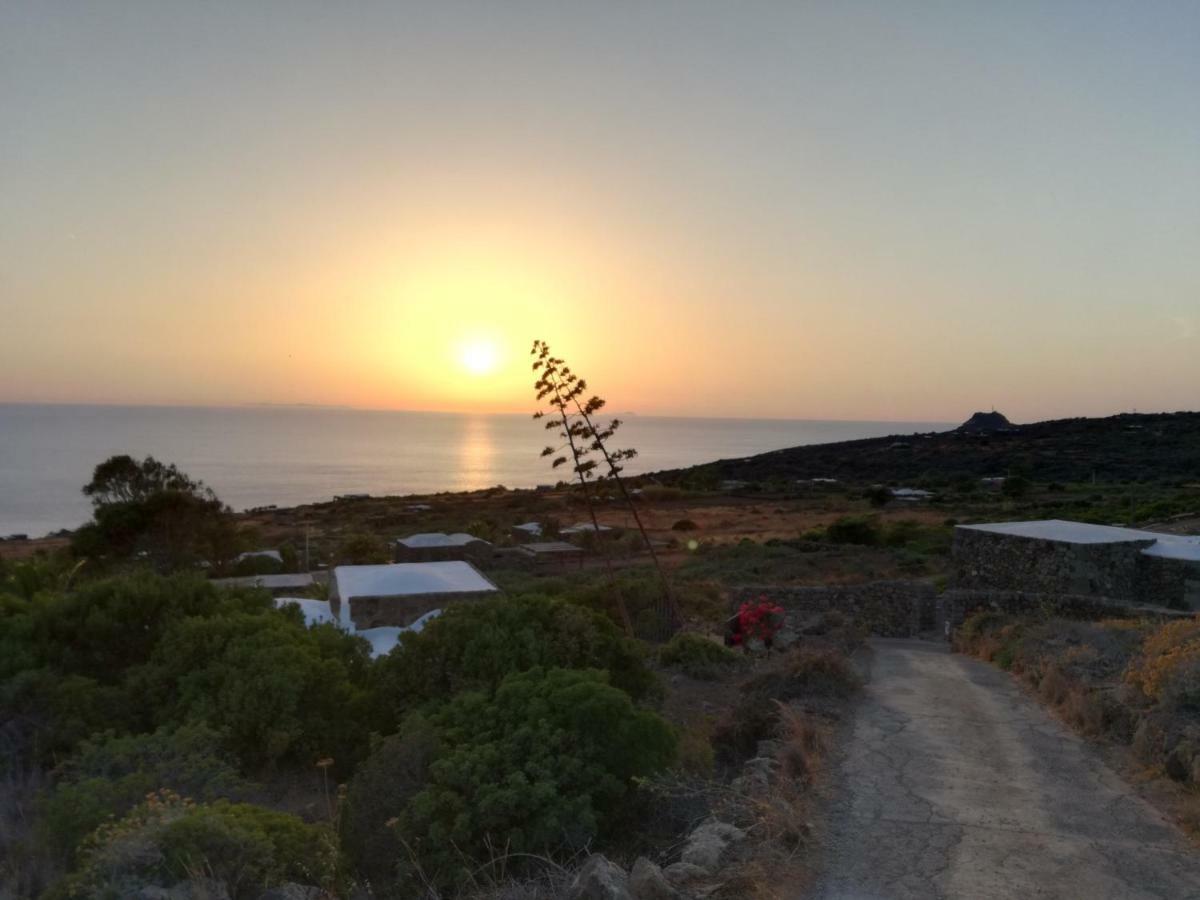 Dammuso Il Tramonto Di Nica' Holiday home
